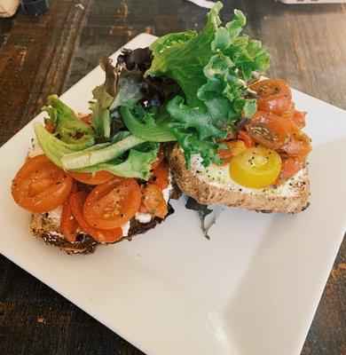 Red pepper ricotta toast