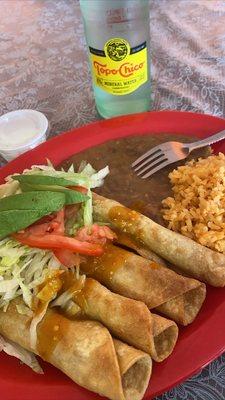 Flautas de pollo