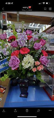 Letta's Flowers And Gifts