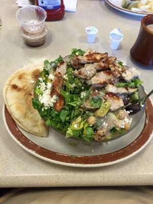 Leo's Famous Greek Salad with Grilled Chicken