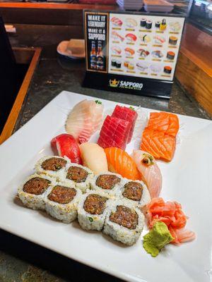 Lunch Sushi Special $18.99, with changeable main cut roll.