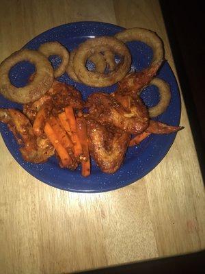 Mississippi burning wings and onion rings!!! PERFECT!!!