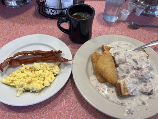 Cream chipped beef on white toast with hash browns and combo scrambled eggs with bacon.