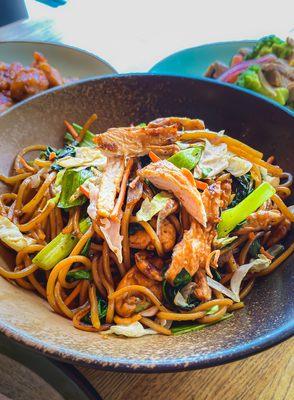 Four Seasons Chow Mein - Protein add-ons available