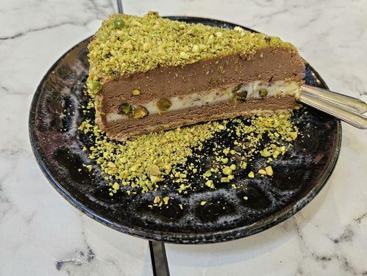 Pistachio dream cake June 2024