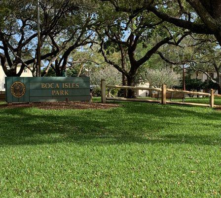 Sign for Boca Isles Park.