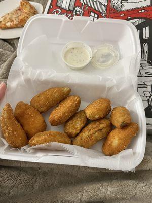 8 Pieces Jalapeno Poppers