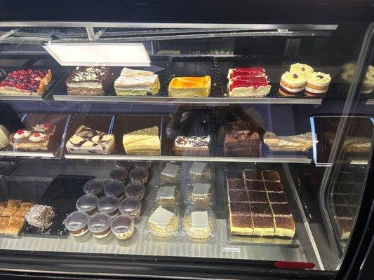 Dessert case