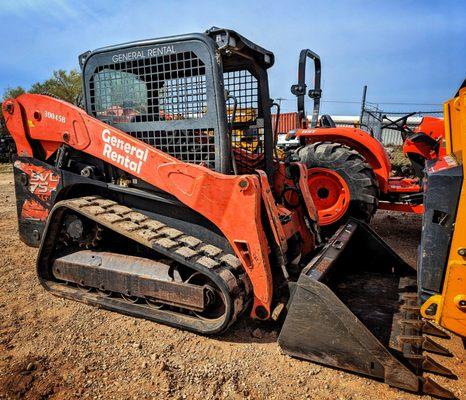 TRACK LOADERS FOR RENT