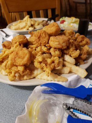 Crispy, not soggy clam strips and scallops