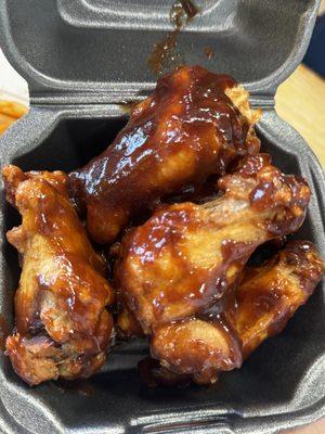 BBQ bone-in wings