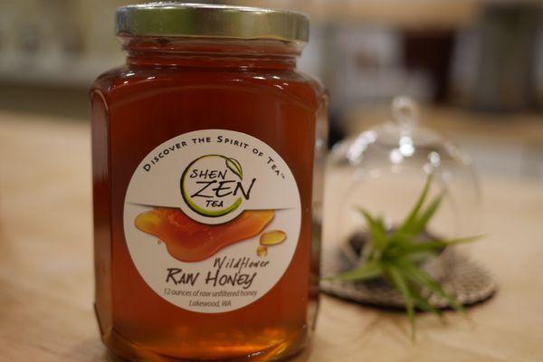 Local raw honey