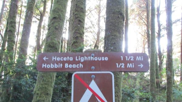 Trail Marker to Hobbit Beach