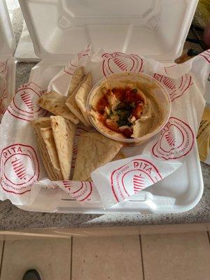 Hummus with pita