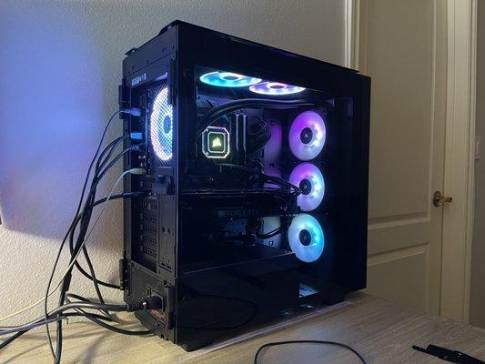 High end gaming PC w/ i9 12900K CPU, Corsair iCUE H150i Elite Capellix cooling, GeForce RTX 3080 Ti video card...