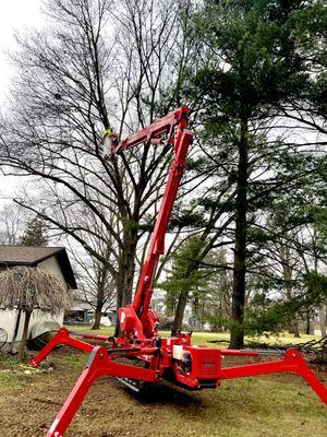 CMC 100ft Spider Lift added to our fleet, can fit into a 36" gate!