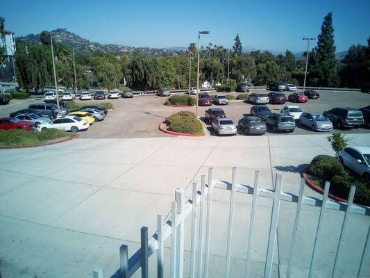 Spring Street Trolley has the largest that gives the full view of the valley to Mount Helix .