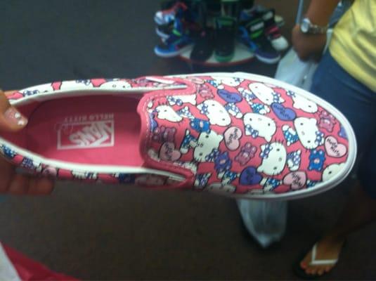 hello kitty vans (: