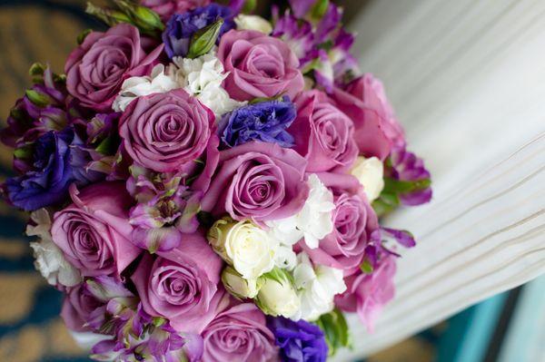 A Crooked Stem Flowers & Gifts