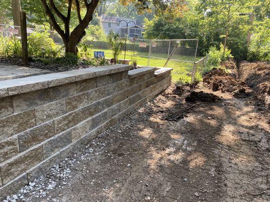 Retaining wall