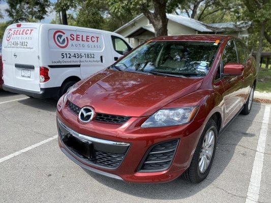 Mazda CX-7 windshield replacement in New braunfels, Tx #selectautoglassaustin