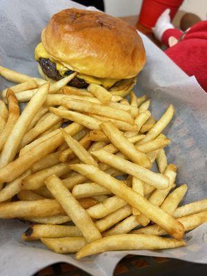 Cheeseburger and fries