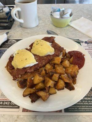 Corn beef hash Benedict