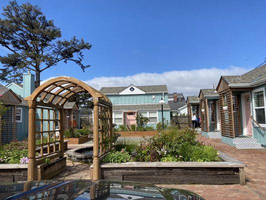 Inn at Haystack Rock