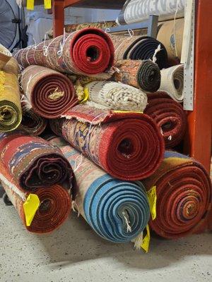 So many beautiful rugs