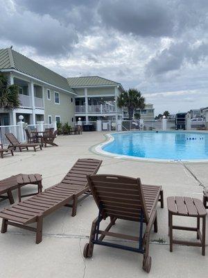 Oceanside pool which is large and very nice.