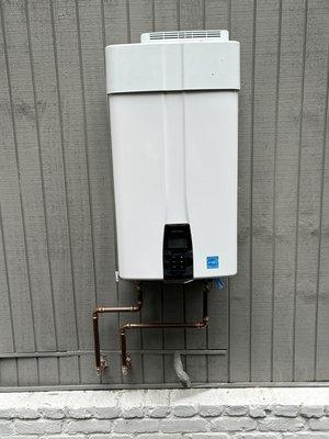 Exterior tankless