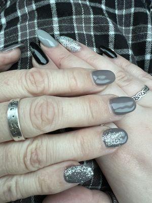 Mother/daughter nails at Le Nails