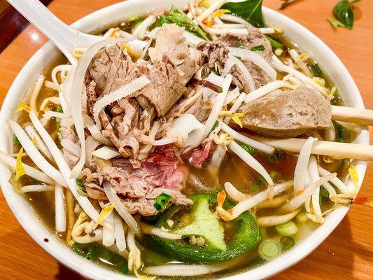 Pho 1 combo with fresh rice noodles