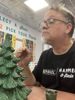 Painting a ceramic Christmas tree!!