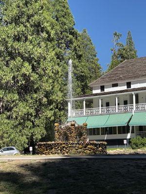 Wawona Hotel Fountain