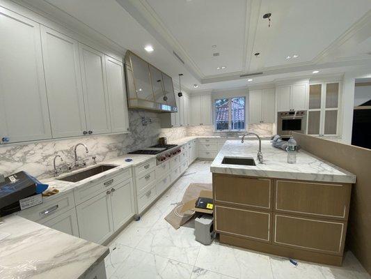 Whole kitchen remodeling - finish project