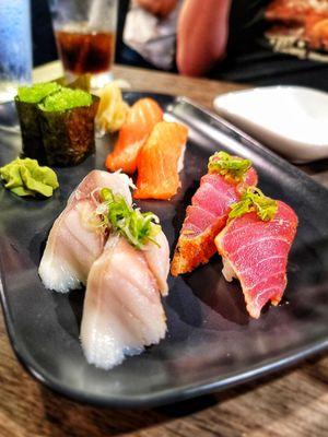 Mackerel, seared tuna Wasabi tobiko, smoked salmon.