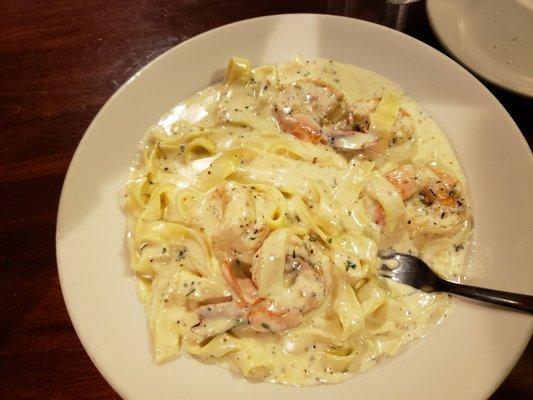 Shrimp fettuccine alfredo