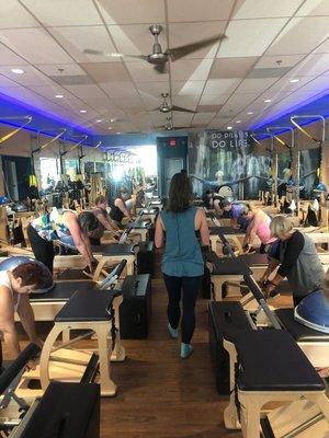 Strengthen, lengthen & tone in our reformer flow 1.0 classes!