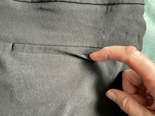 Closure of welt pocket on pants