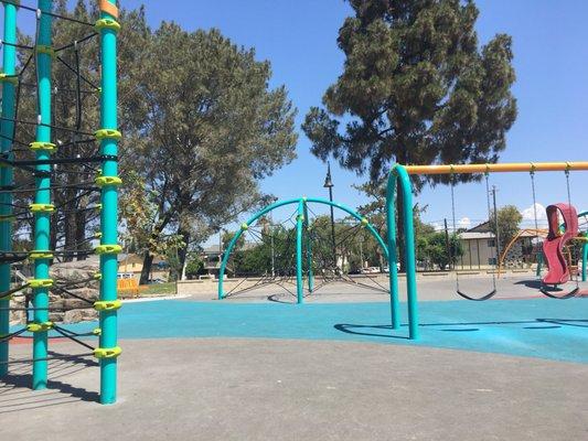 Outside the library is Ponderosa Park. Great play area. :)