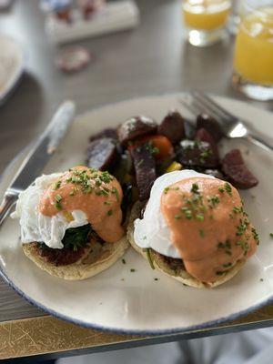 Crab cake Benedict- just ok