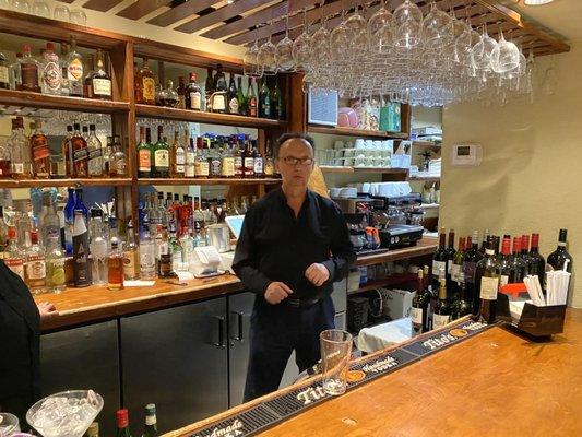 Full bar including 14 different red and white  vine served buy glass