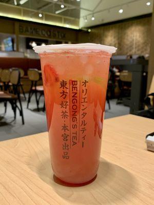 Sparkling Strawberry Peach Tea