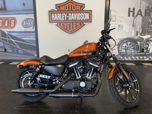 2020 Harley-Davidson Iron 883N w/ ABS