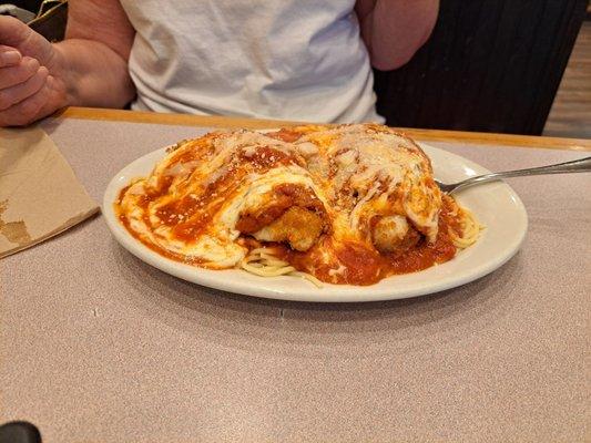 Chicken parmesan Is great !!!