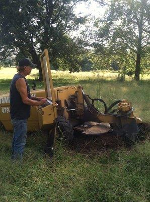 This stump grinder removes a 24 inch wide stump in just 2 minutes