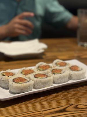 The perfect Spicy Tuna Cut Roll