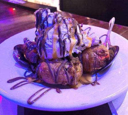 Deep fried Oreos.   Yum.