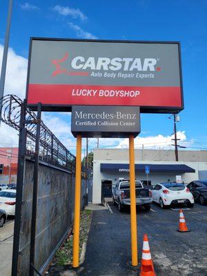 CARSTAR Lucky Body Shop